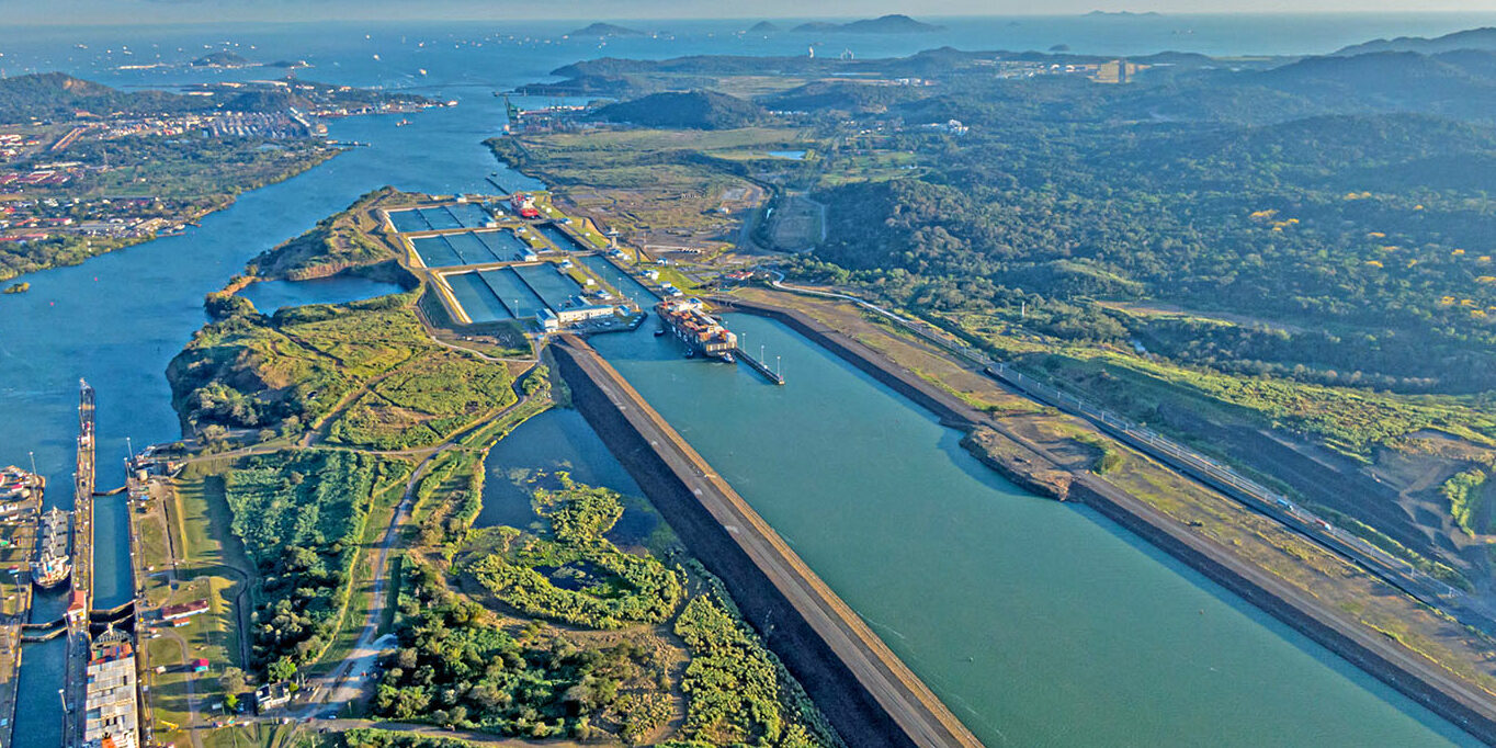 Panama_canal_aerial
