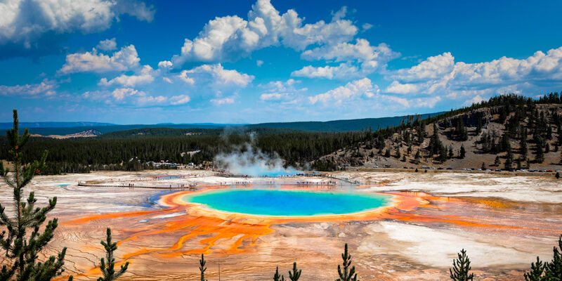 Yellowstone-National-Park Yellowstone Hot Springs