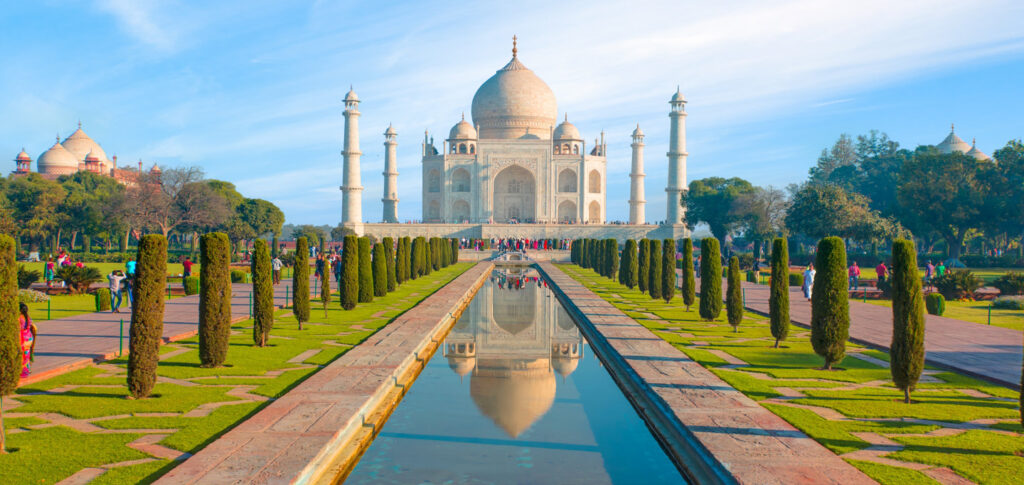 2 FOR 1 AIRFARE*
12 DAYS  •  22 MEALS 
