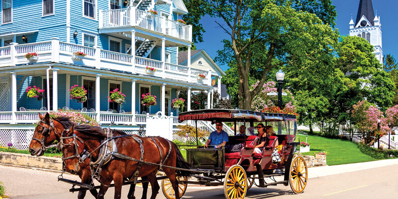mackinac_island_horse-drawn_carriage mackinac island horse drawn carriage