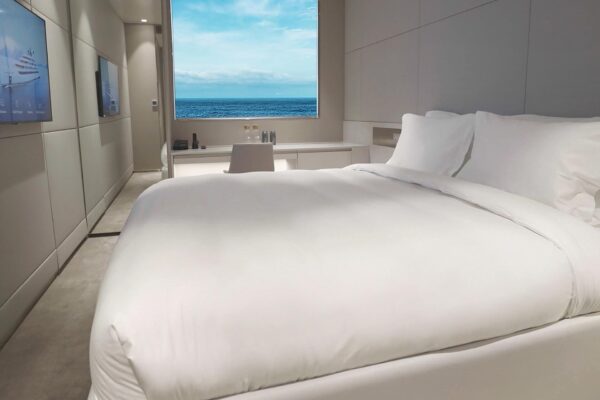 D_ECYC_Suites_Oceanview-Stateroom