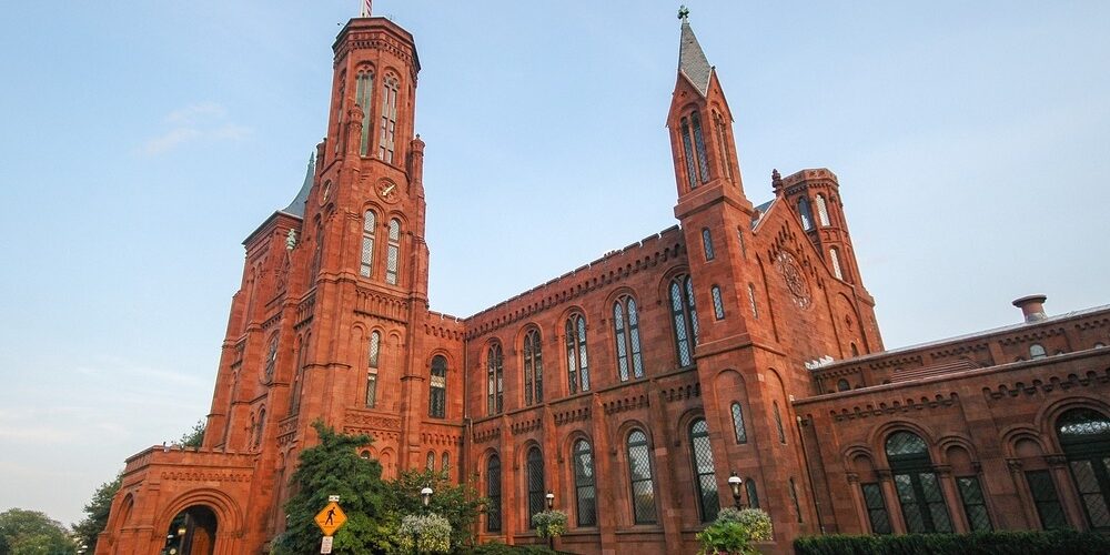 Smithsonian,Castle,,Smithsonian,Institution,Building,In,Washington,D.c.,,Usa