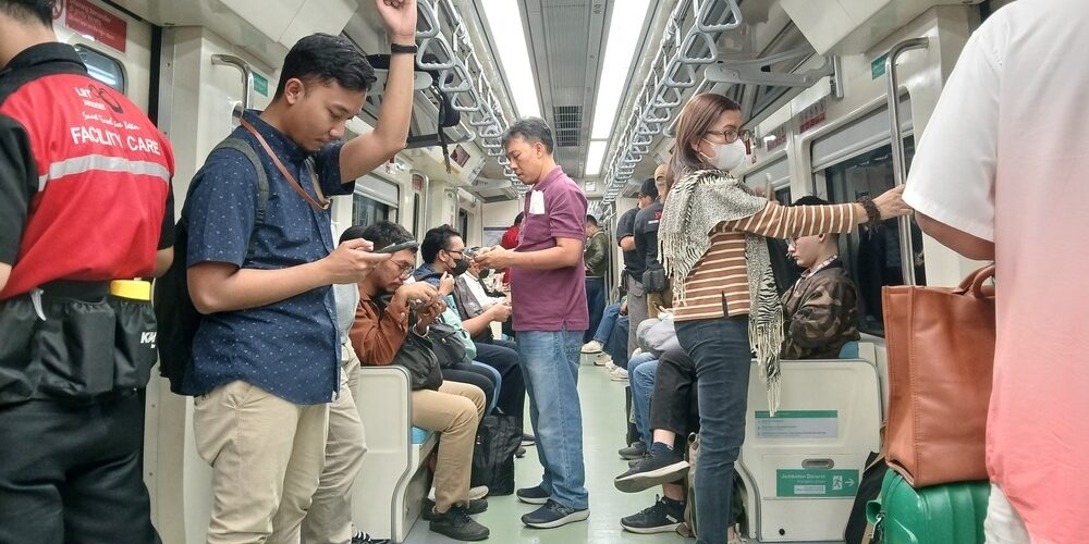 Jakarta,,Indonesia,-,August,9th,,2024:,Some,Passengers,Inside,The