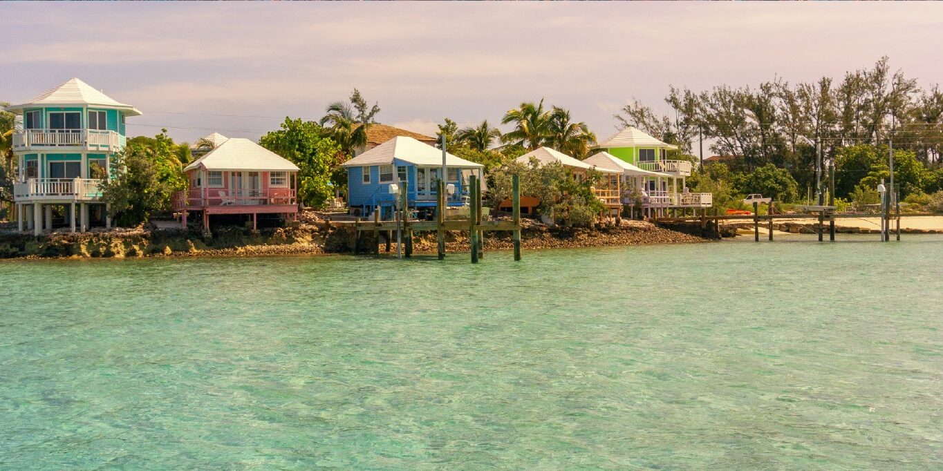 Pristine-Islands-of-the-Bahamas-&-the-Panama-Canal-header